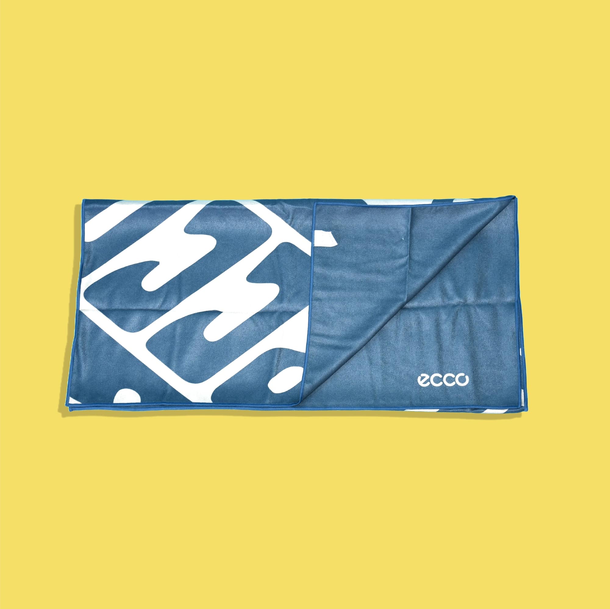 SandfreeMicrofiberAntRPETtowel-6 Sand Free Microfiber Ant Fabric Beach Towel / Yoga Towel