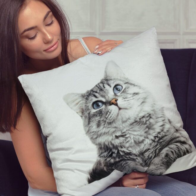 Utopia Cushion – Plush